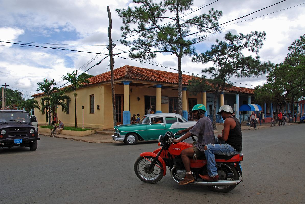 15 Cuba - Vinales - Vinales Village - Parque Marti - Colonial Building